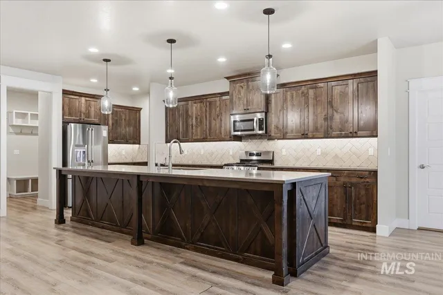 $779,900 | 92 South Ravine Way, Nampa, ID 83687