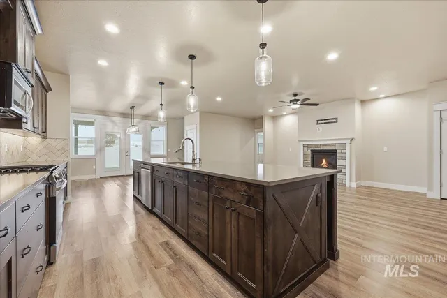 $779,900 | 92 South Ravine Way, Nampa, ID 83687