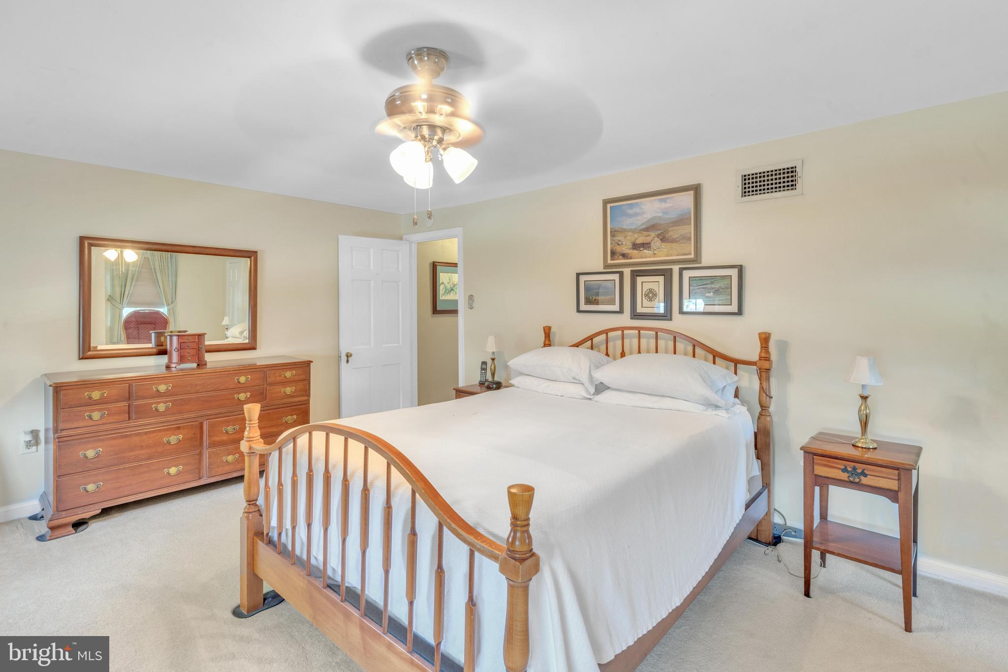 507 Shelbourne Road Havertown, PA 19083 - Photo 20 of 31 Primary Bedroom