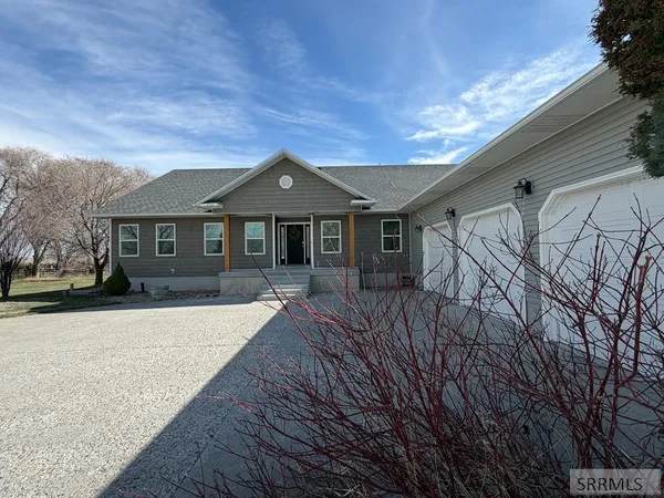 $779,500 | 634 North 3200 East, Menan, ID 83434