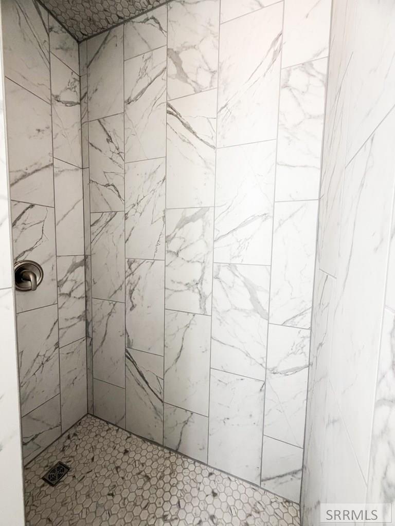 634 North 3200 East Menan, ID 83434 - Photo 35 of 44