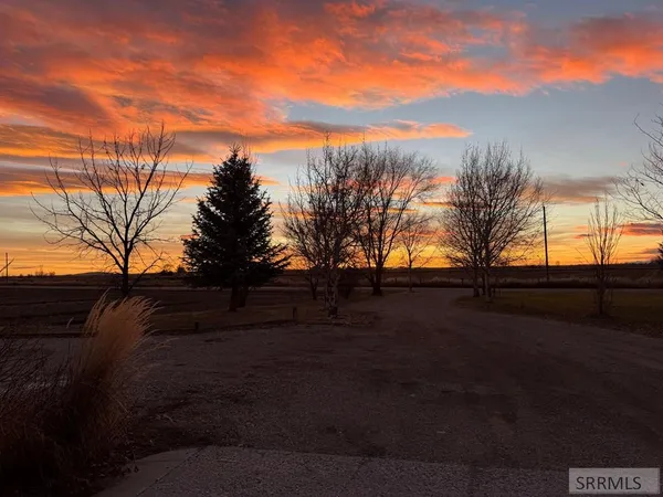 $779,500 | 634 North 3200 East, Menan, ID 83434