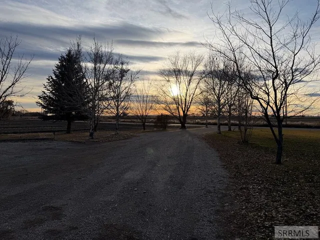 $799,500 | 634 North 3200 East, Menan, ID 83434