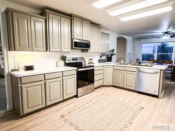 $779,500 | 634 North 3200 East, Menan, ID 83434