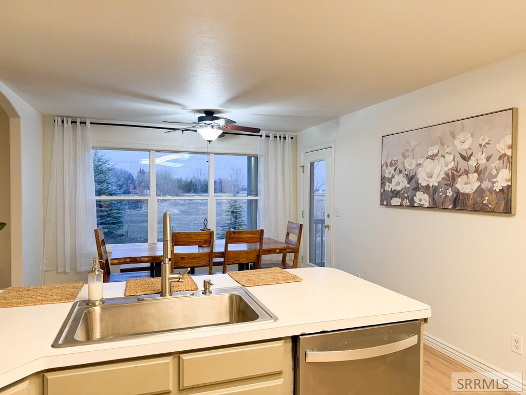 634 North 3200 East Menan, ID 83434 - Photo 10 of 44