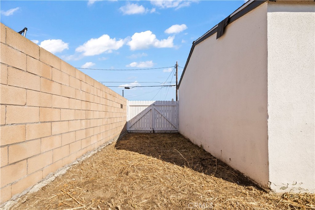 605 West 1st Street Azusa, CA 91702 - Photo 30 of 38