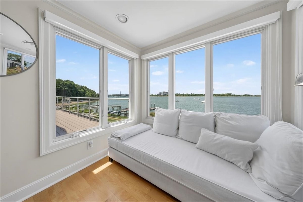 9 Beach Road Hingham, MA 02043 - Photo 19 of 34