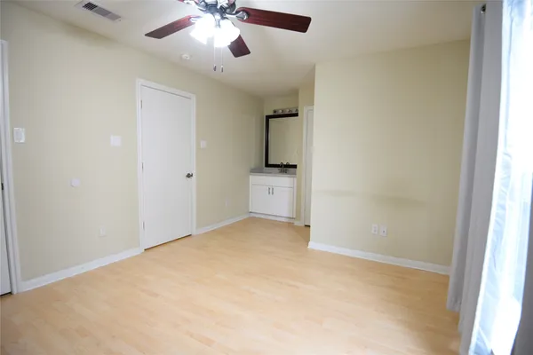 $2,300 | 1008 Andrews Street, Houston, TX 77019