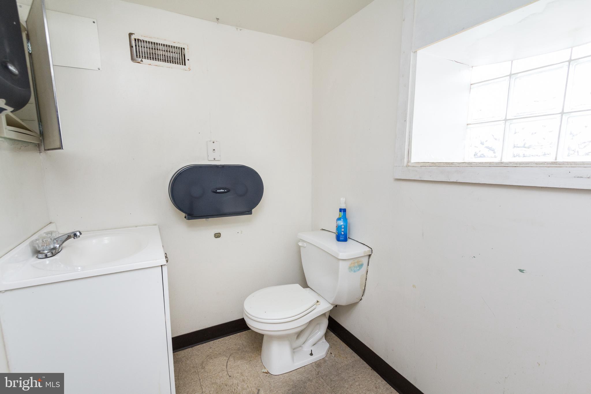 5418 Reisterstown Road Baltimore, MD 21215 - Photo 26 of 30 Commercial Space