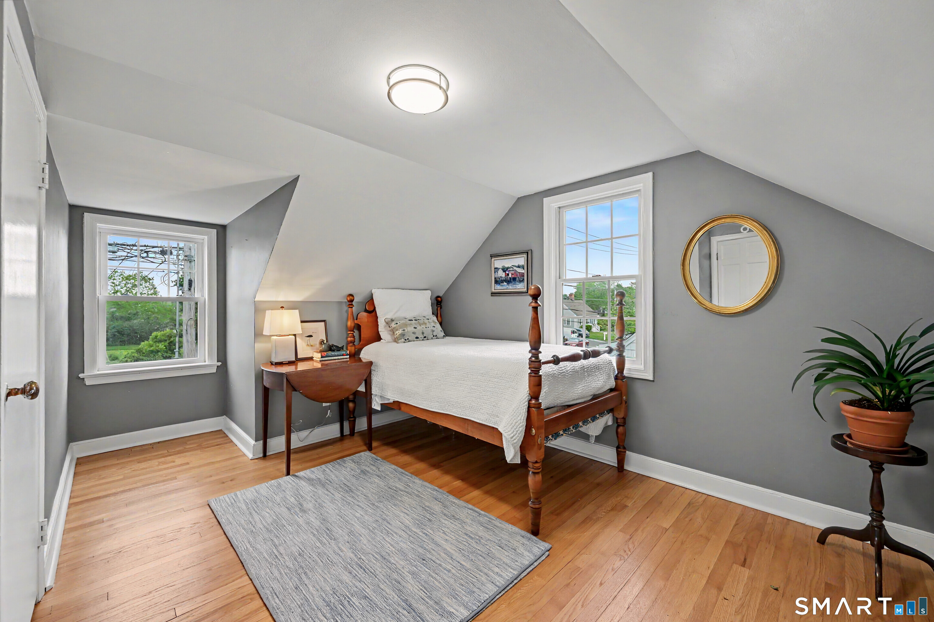 823 Oldfield Road Fairfield, CT 06824 - Photo 19 of 39 2nd Floor Bedroom
