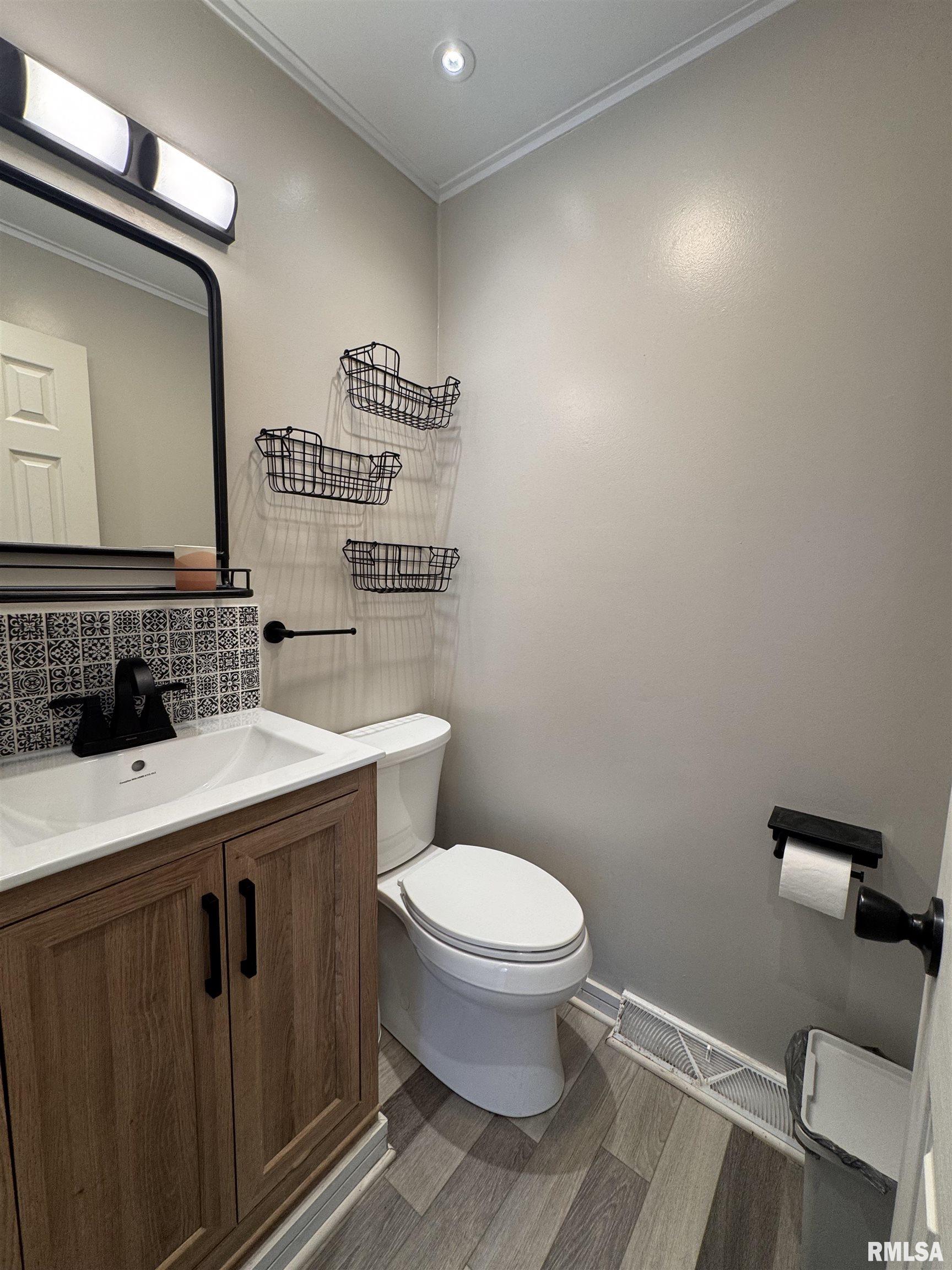 255 Jamestown Road Macomb, IL 61455 - Photo 19 of 35