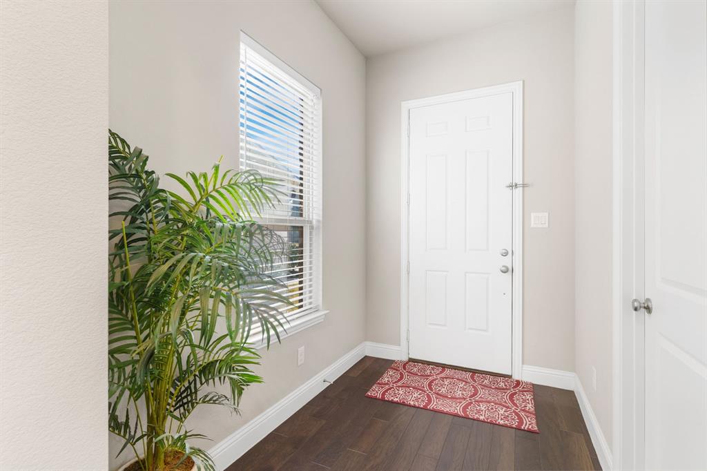 8137 Snapdragon Way Dallas, TX 75252 - Photo 2 of 25