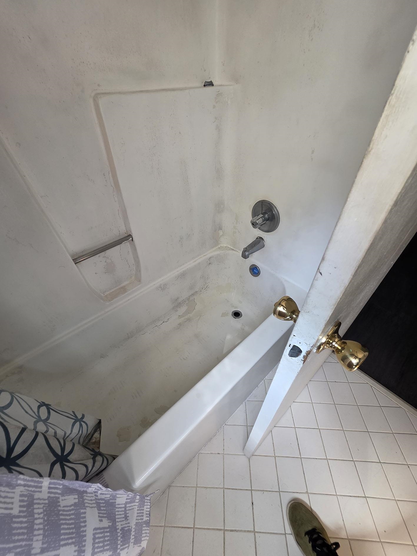 6521 Wimble Road Memphis, TN 38134 - Photo 17 of 18 Bathroom view of shower combination