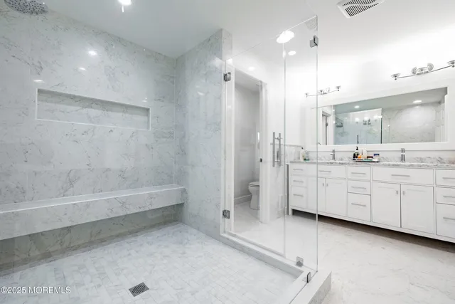 $849,900 | 216 Deepwater Circle, Manalapan, NJ 07726