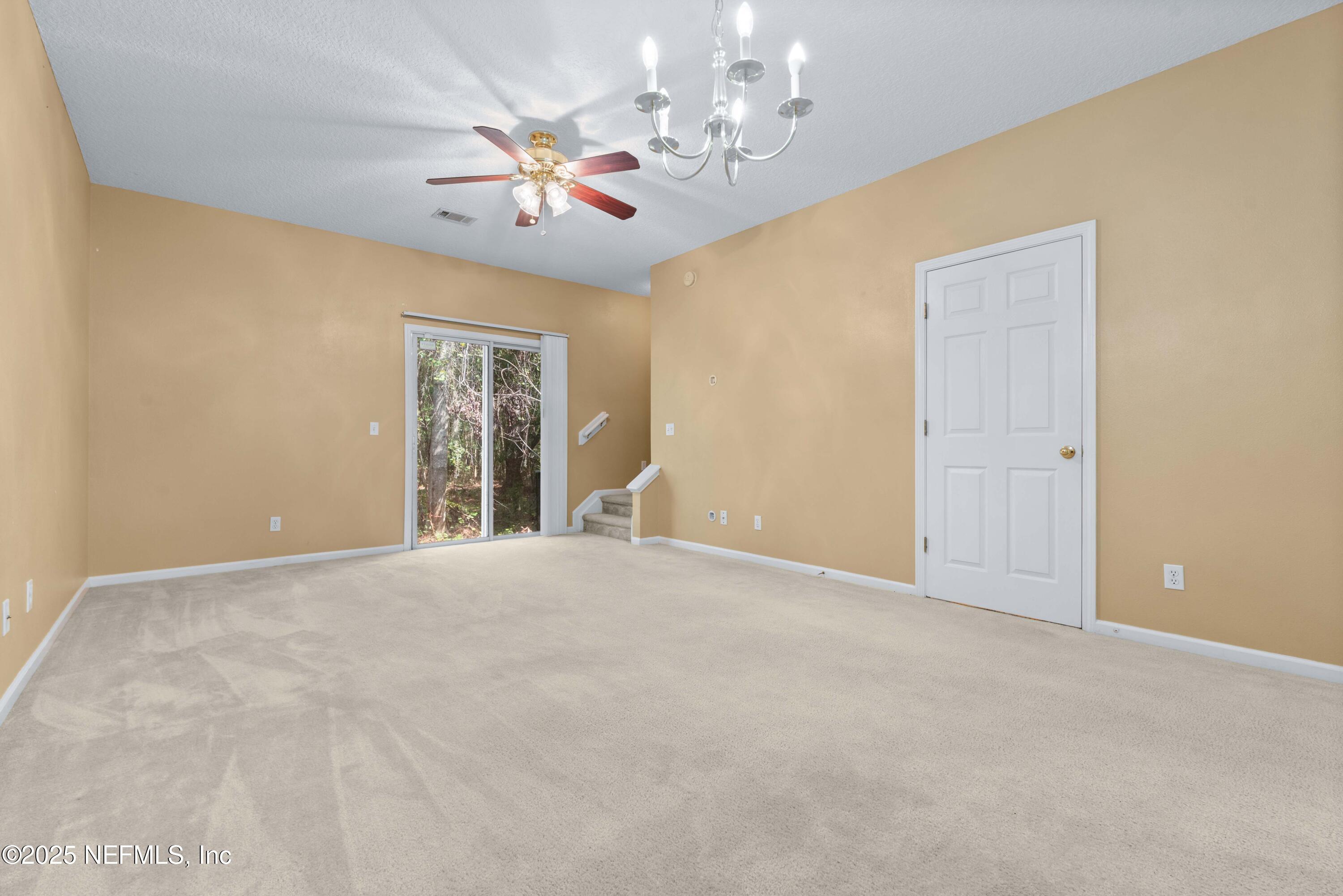 7831 Melvin Road Jacksonville, FL 32210 - Photo 6 of 13 Living /Dining Combo