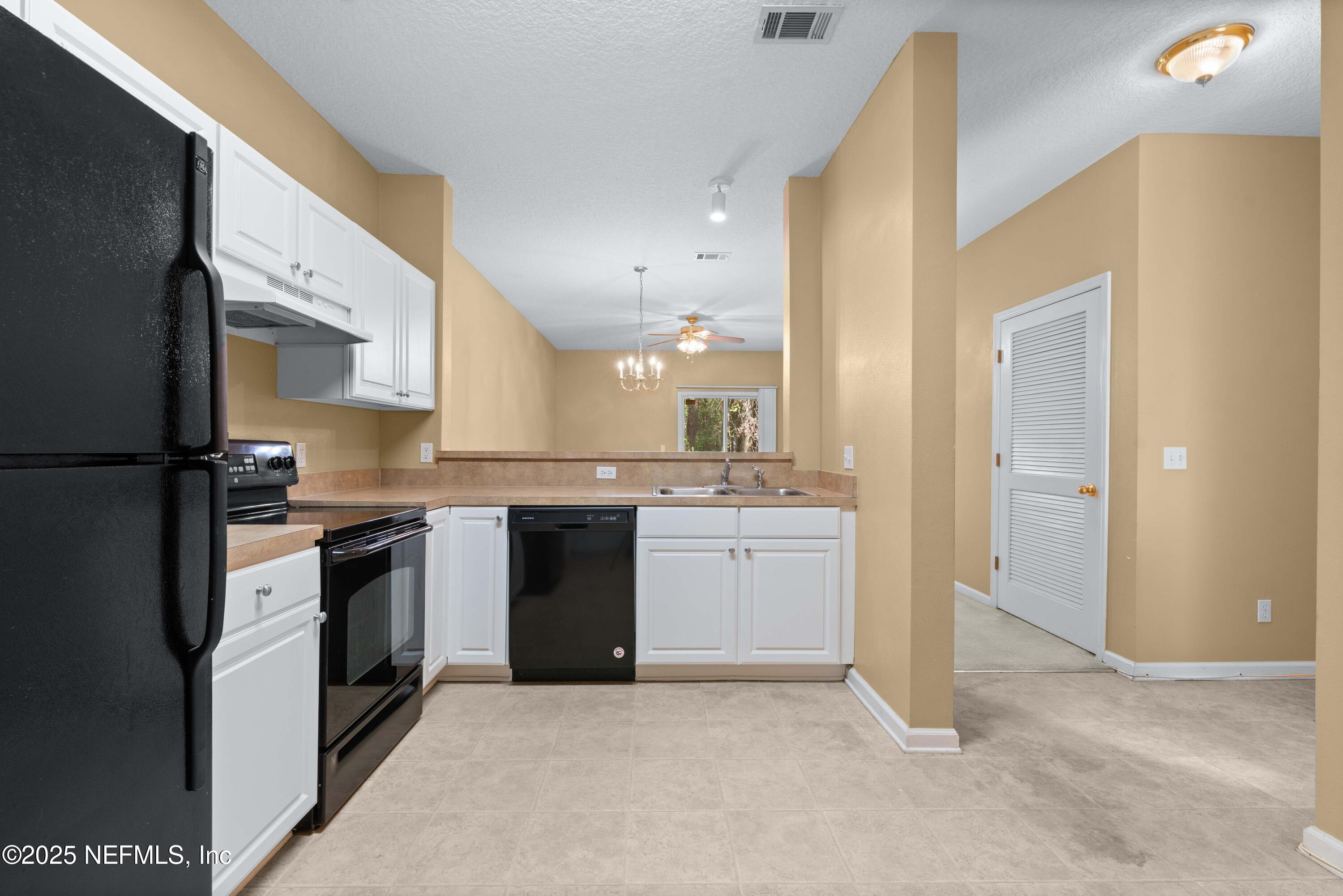 7831 Melvin Road Jacksonville, FL 32210 - Photo 10 of 13 Kitchen 3