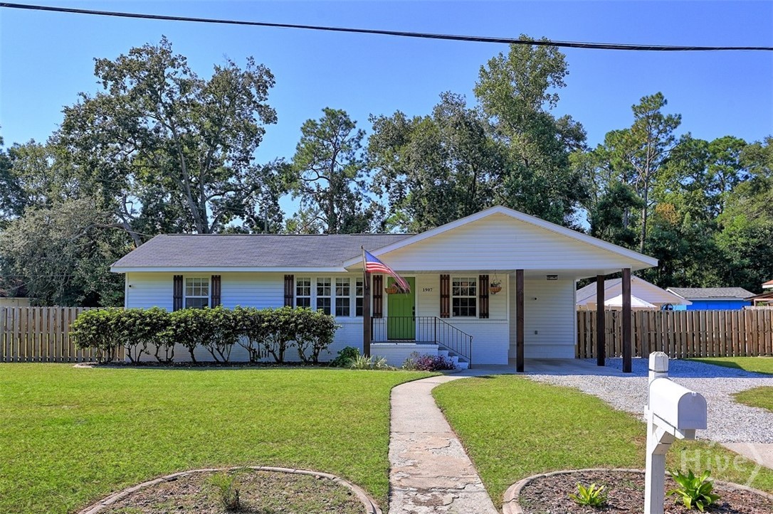 1907 East 64th Street Savannah, GA 31404 - Photo 1 of 24