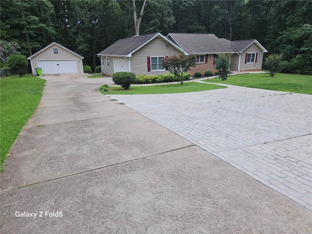 49 Cook Lane Stockbridge, GA 30281 - Photo 1 of 10