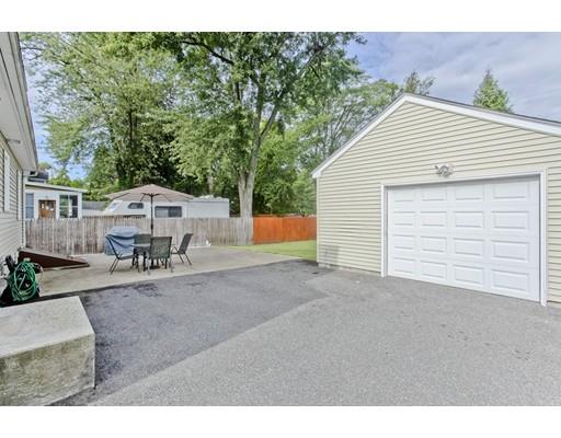 28 Silver Street Springfield, MA 01107 - Photo 3 of 42 Gallery Image 3