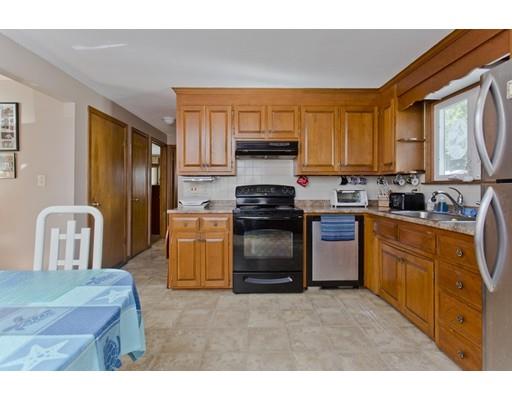 28 Silver Street Springfield, MA 01107 - Photo 8 of 42 Gallery Image 8
