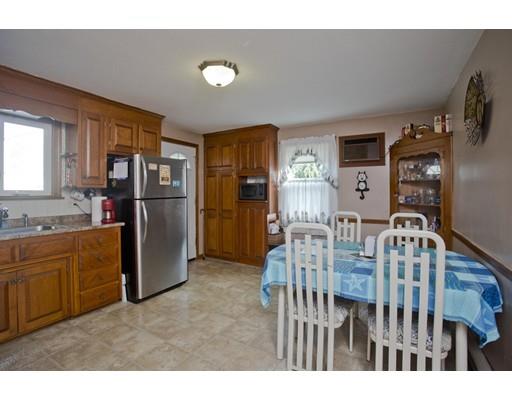 28 Silver Street Springfield, MA 01107 - Photo 9 of 42 Gallery Image 9