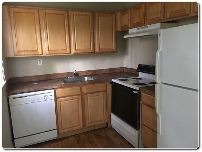 101 Meadows Circle, Unit 101 Boynton Beach, FL 33436 - Photo 8 of 12 kitchen_