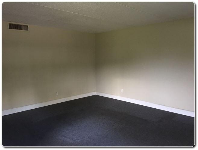 101 Meadows Circle, Unit 101 Boynton Beach, FL 33436 - Photo 9 of 12 livin_2