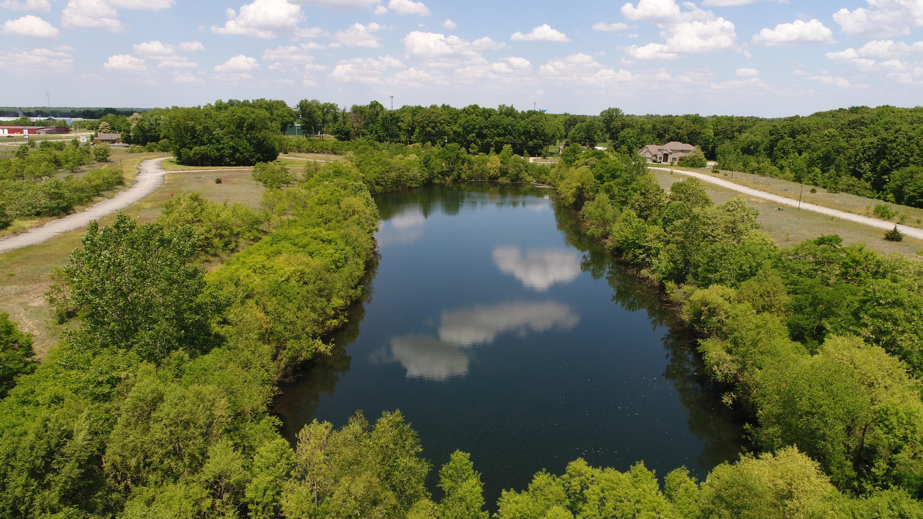 13 Ashley Road Edwardsburg, MI 49112 - Photo 3 of 15 Lake Sophia