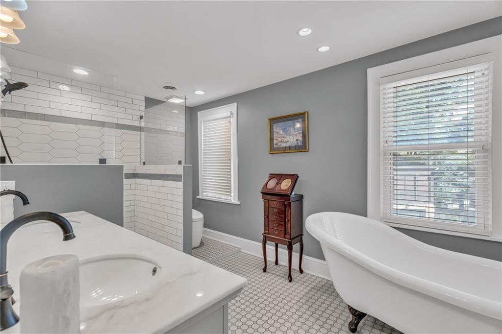 4975 Ward Parkway Kansas City, MO 64112 - Photo 20 of 62