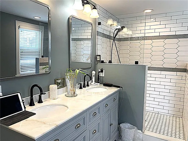 $993,500 | 4975 Ward Parkway, Kansas City, MO 64112