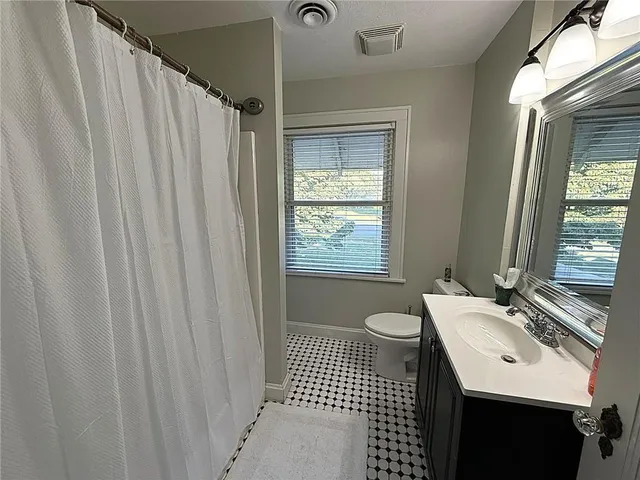 $993,500 | 4975 Ward Parkway, Kansas City, MO 64112