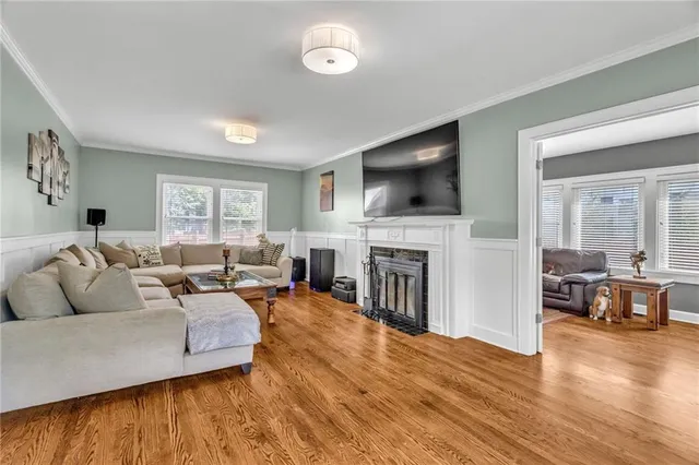 $993,500 | 4975 Ward Parkway, Kansas City, MO 64112