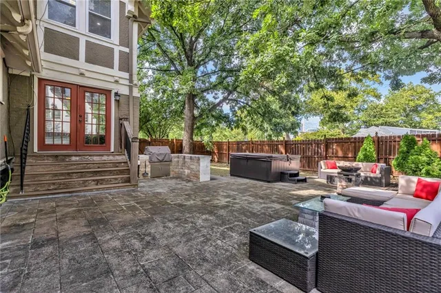 $993,500 | 4975 Ward Parkway, Kansas City, MO 64112