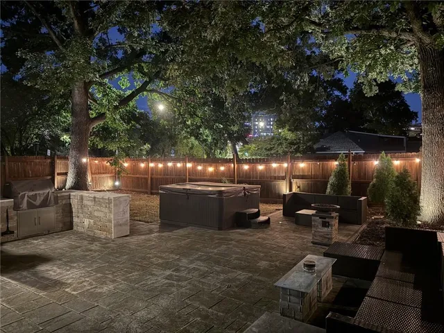 $993,500 | 4975 Ward Parkway, Kansas City, MO 64112