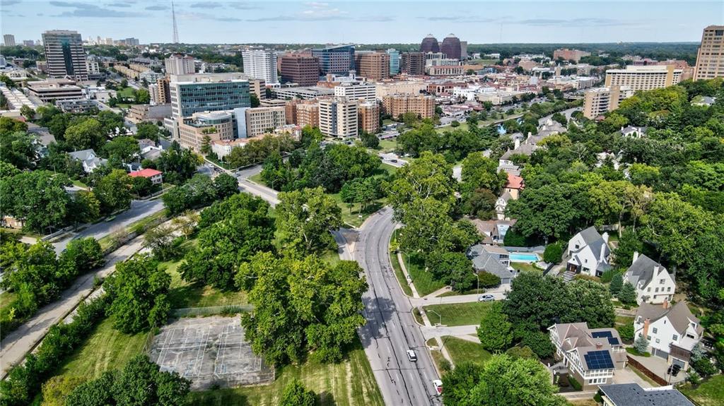 4975 Ward Parkway Kansas City, MO 64112 - Photo 43 of 62