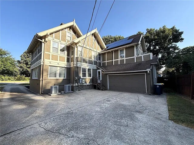 $993,500 | 4975 Ward Parkway, Kansas City, MO 64112