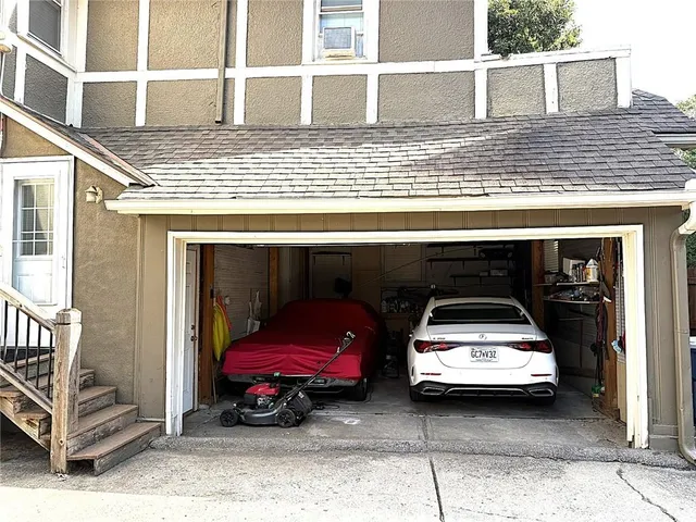 $993,500 | 4975 Ward Parkway, Kansas City, MO 64112