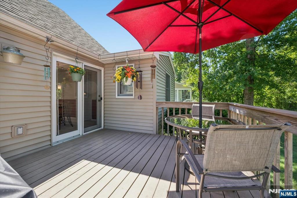 40 Elmwood Road Florham Park, NJ 07932 - Photo 25 of 35