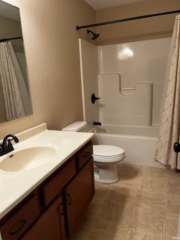 $279,500 | 1217 Park Meadows Drive, Goshen, IN 46526