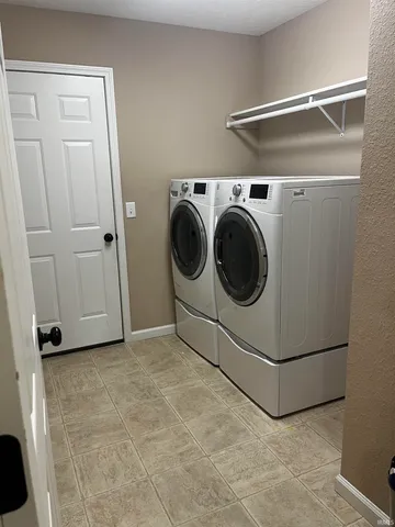 $279,500 | 1217 Park Meadows Drive, Goshen, IN 46526