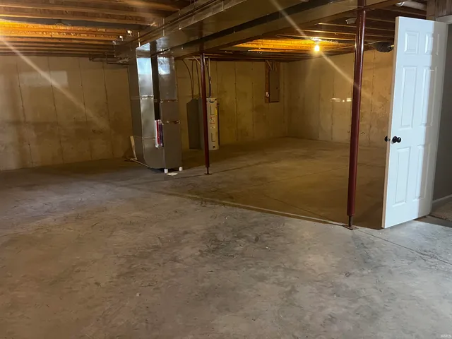 $279,500 | 1217 Park Meadows Drive, Goshen, IN 46526