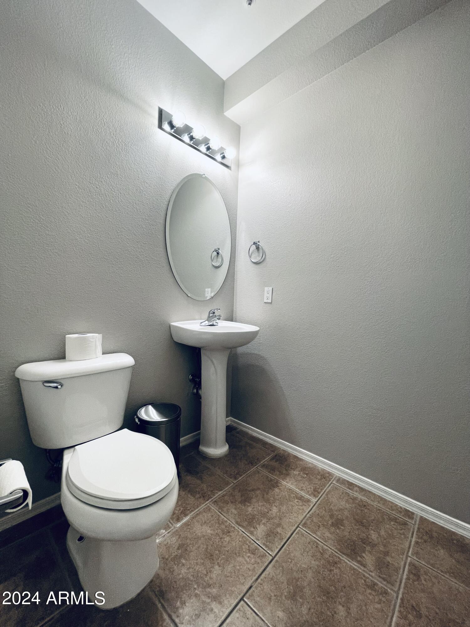 2857 South Granite Street Gilbert, AZ 85295 - Photo 11 of 23 Half Bath