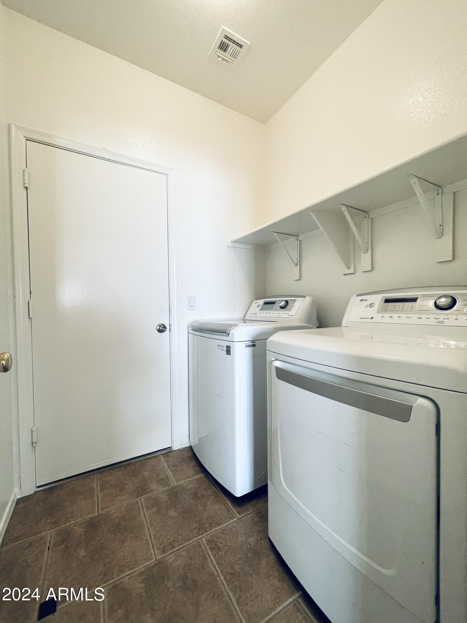 2857 South Granite Street Gilbert, AZ 85295 - Photo 12 of 23 IMG_3541