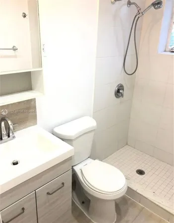 $225,000 | Biscayne Beach, Miami Beach, FL 33141