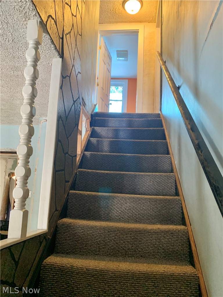2756 Graham Road Stow, OH 44224 - Photo 16 of 33 Steps to second floor