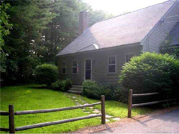 19 Stoddard Road Hancock, NH 03449 - Photo 1 of 5