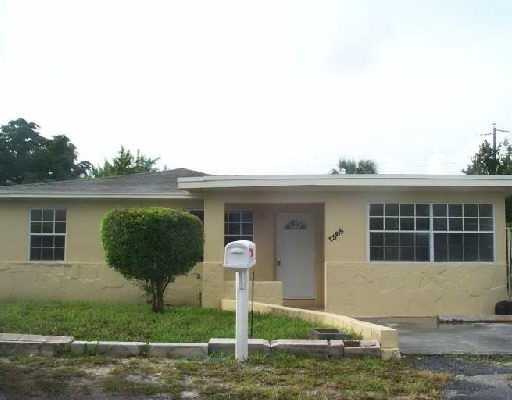 1365 West 34th Street Riviera Beach, FL 33404 - Photo 1 of 1 Primary Photo