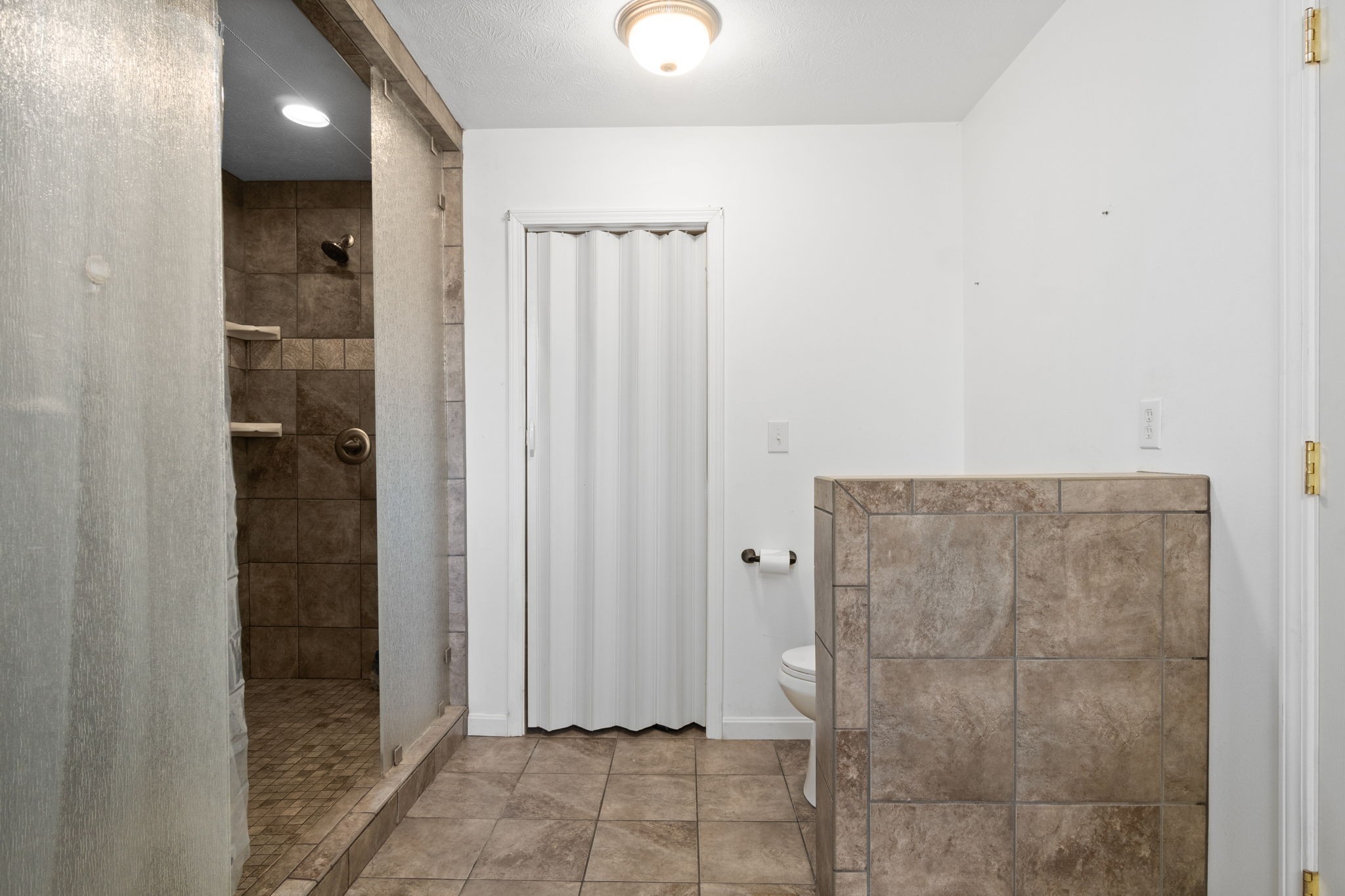 5150 Cadiz Road Hopkinsville, KY 42240 - Photo 26 of 45 a bathroom with a shower