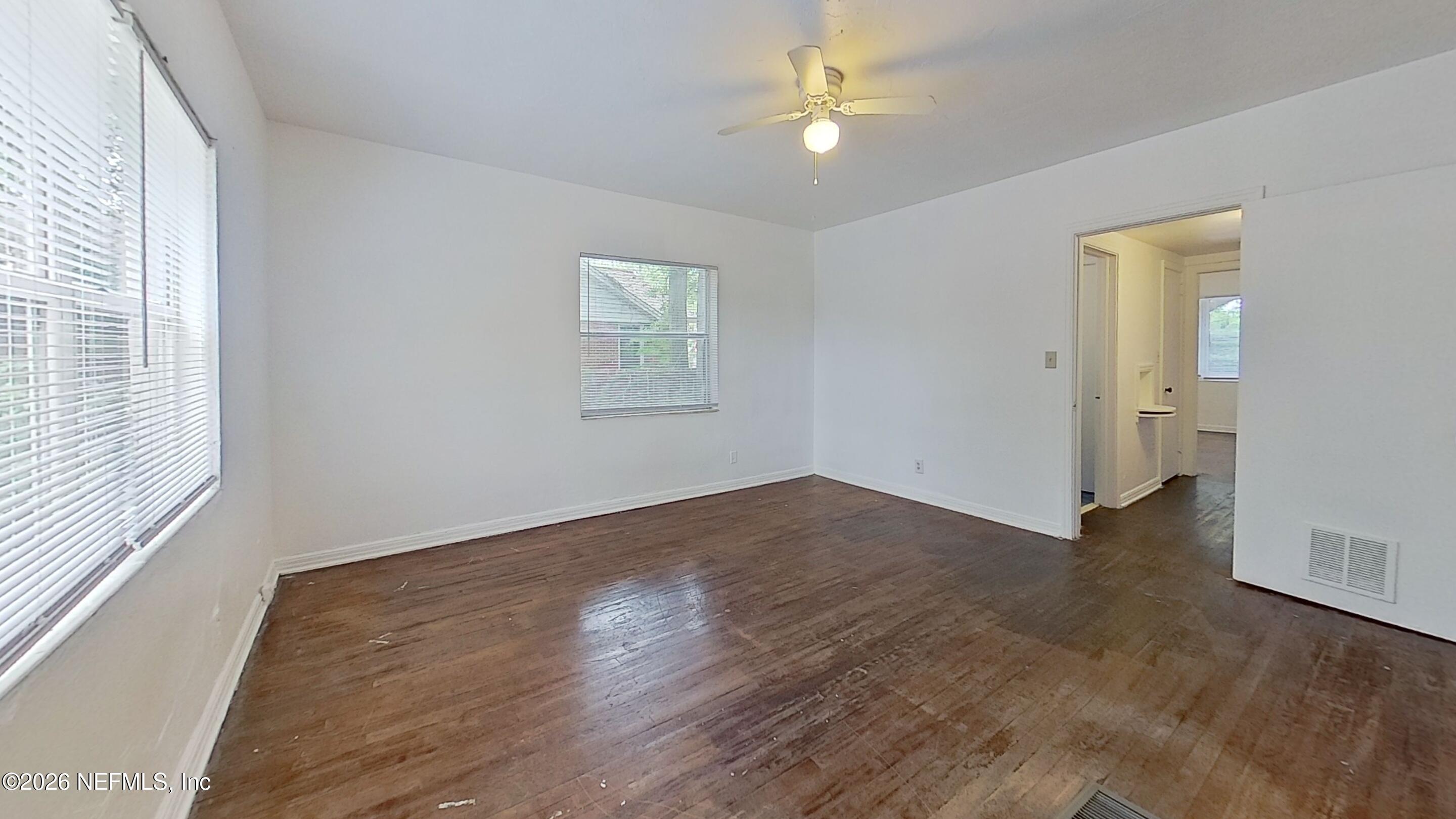 1464 Holmesdale Road, Unit 2 Jacksonville, FL 32207 - Photo 5 of 13 Bedroom (18)