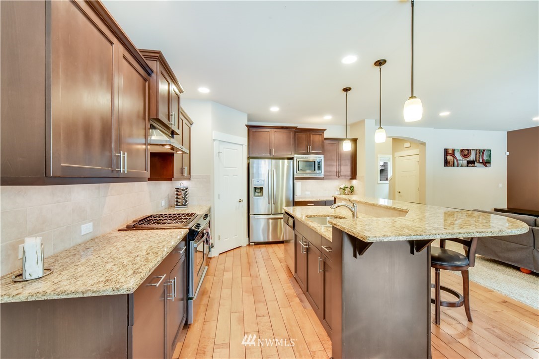 5520 Northeast 7th Place Renton, WA 98059 - Photo 11 of 25